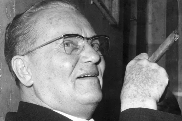 Angola z redom časti posthumno odlikovala Josipa Broza Tita