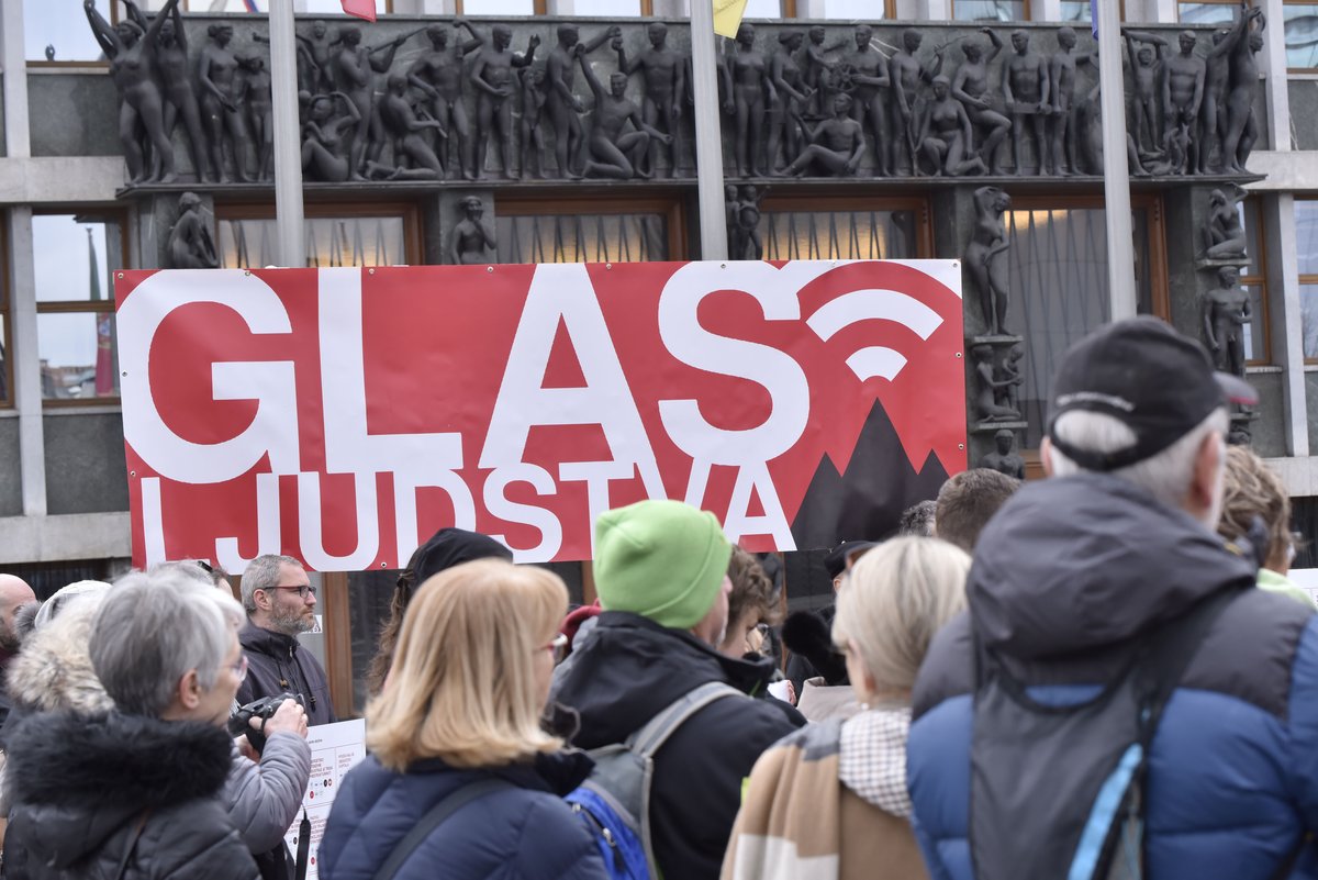 Glas ljudstva išče pravne možnosti za ustavno presojo Šutarjevega zakona