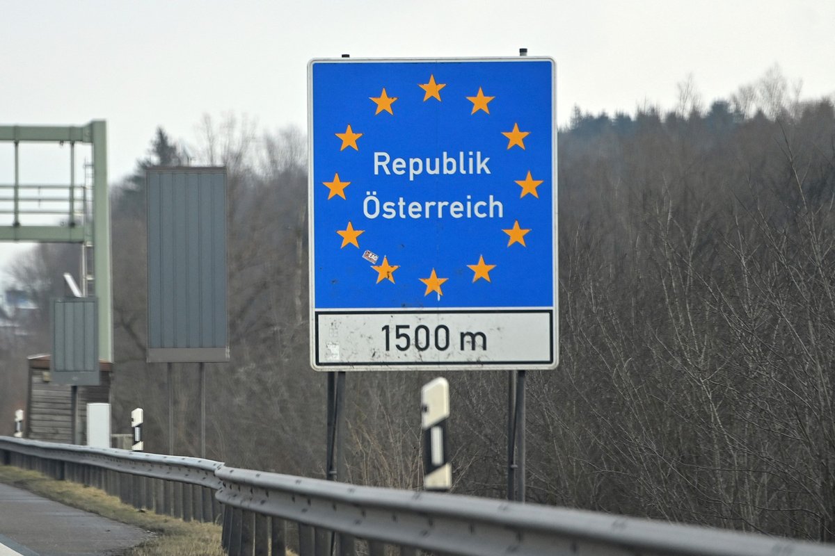 Avstrija bo nadzor na meji s Slovenijo podaljšala še za tri mesece
