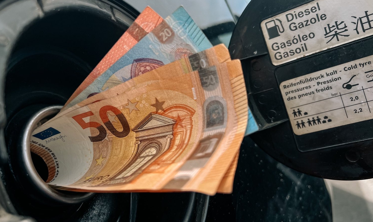 Goriva so se pocenila. Za koliko in kdo bo največ prihranil?