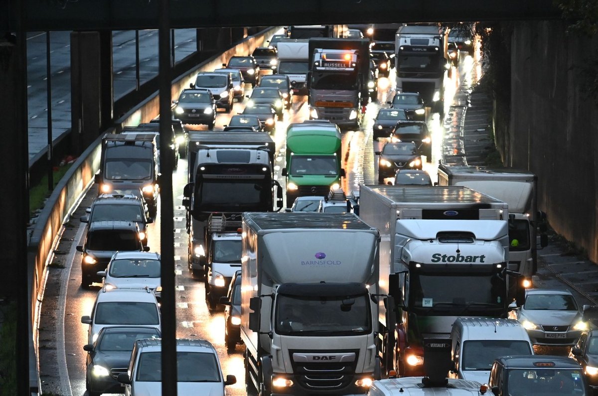 Konec praznikov prinaša gnečo na cestah, kje bo najhuje