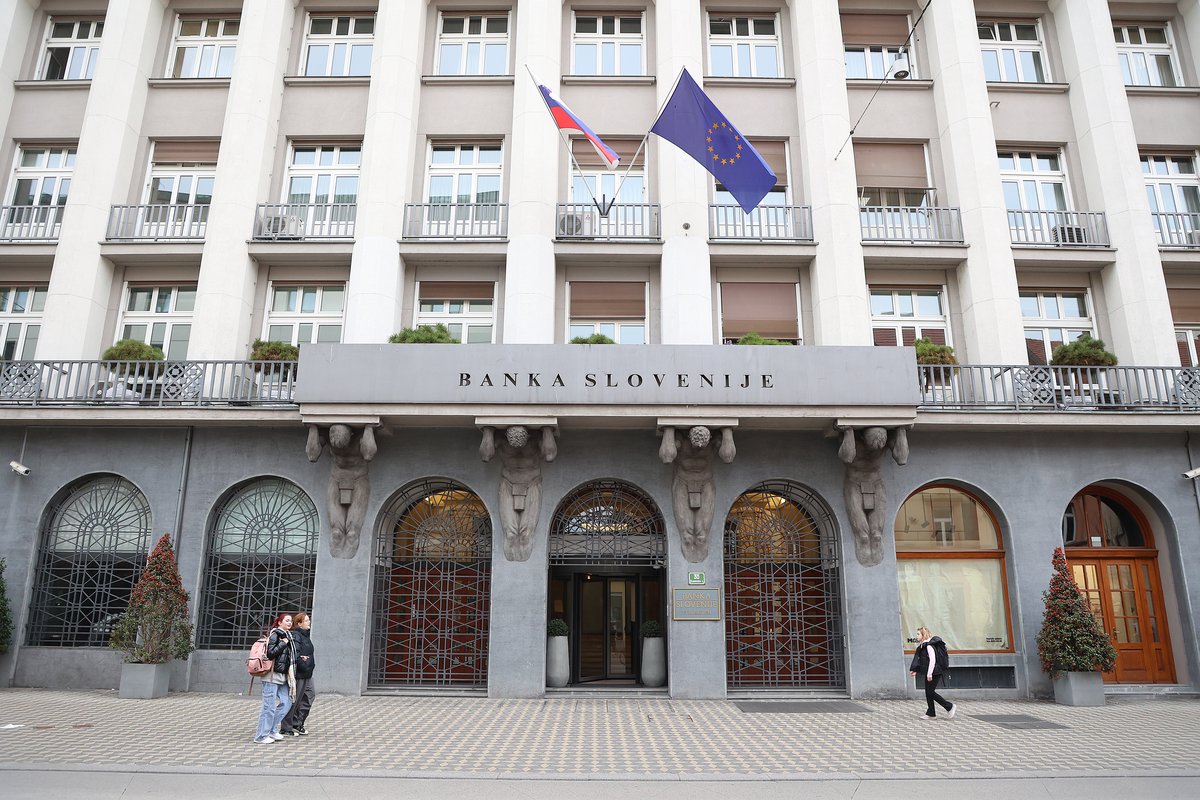 Predsednica republike bo jutri posredovala novo ime kandidata za guvernerja Banke Slovenije