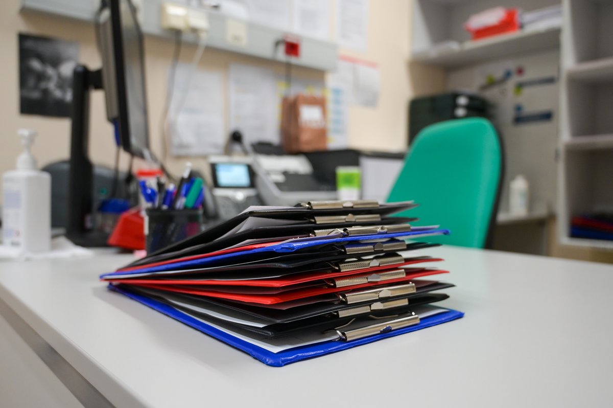 Primer novomeškega ortopeda pod drobnogledom zdravniške zbornice