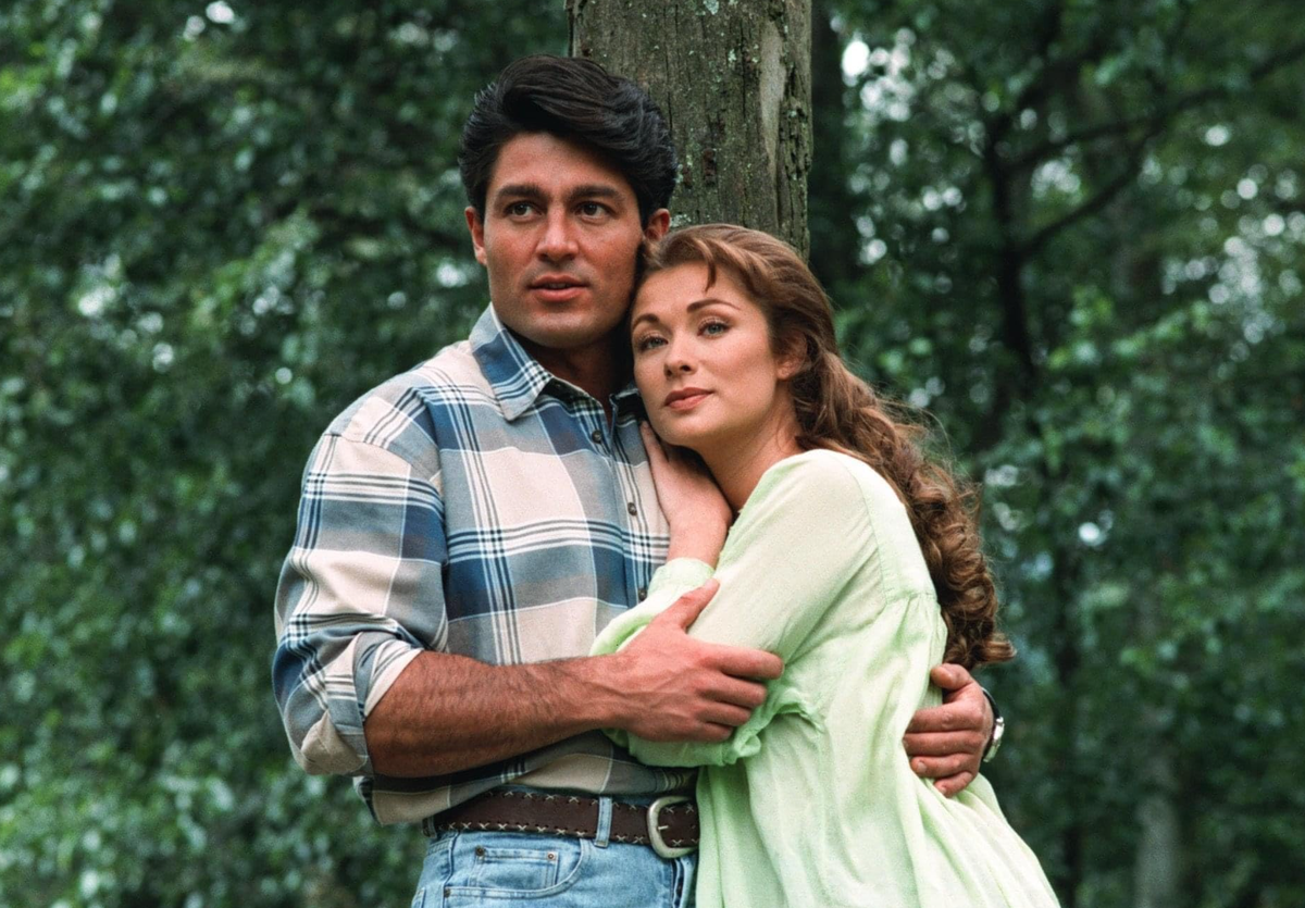 "Esmeralda", kraljica slovenskih src, v galeriji v Pivki delila avtograme