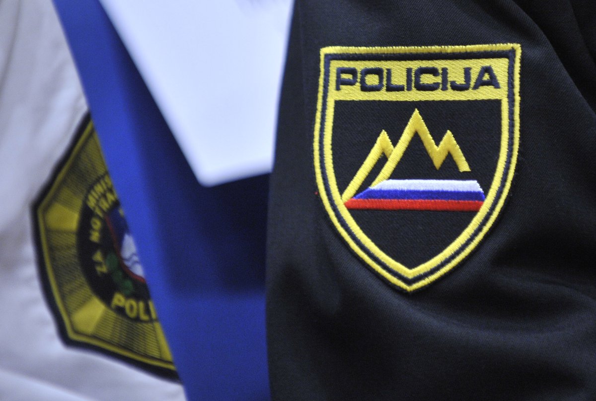 Meščanka s svojo poštenostjo navdušila novogoriške policiste