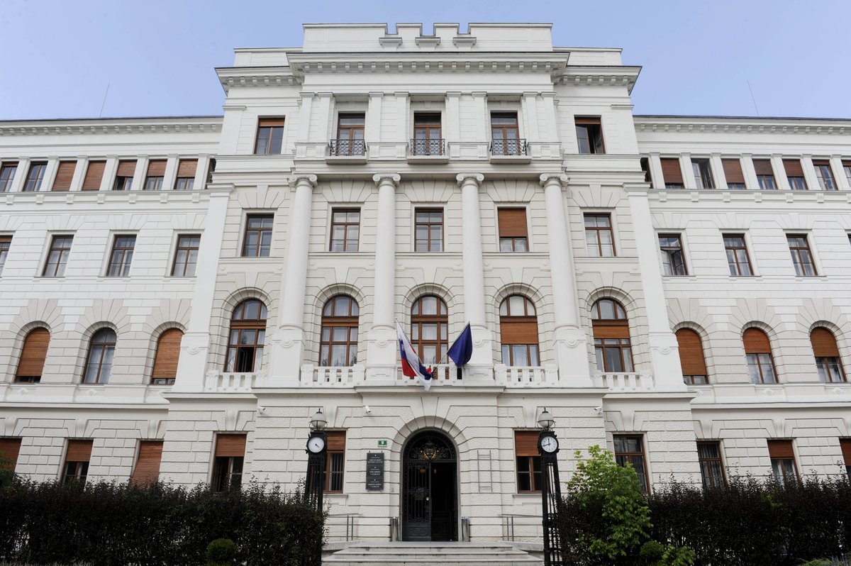 Obramba obtoženih za napad na Pogorelca za zaslišanje novega sodnega izvedenca