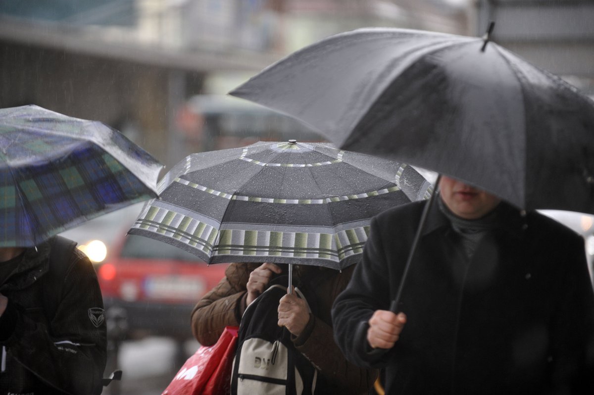 Prihaja nov val padavin, ponekod možne tudi prve letošnje nevihte