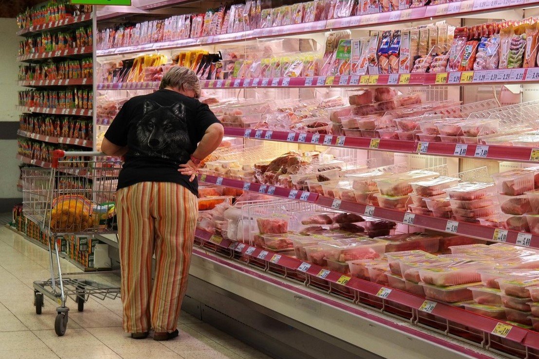 Pri mesu dveh slovenskih trgovcev odkrili salmonelo