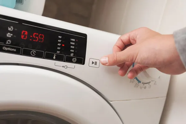 Funkcija pralnega stroja, ki pozimi posuši perilo skoraj dvakrat hitreje