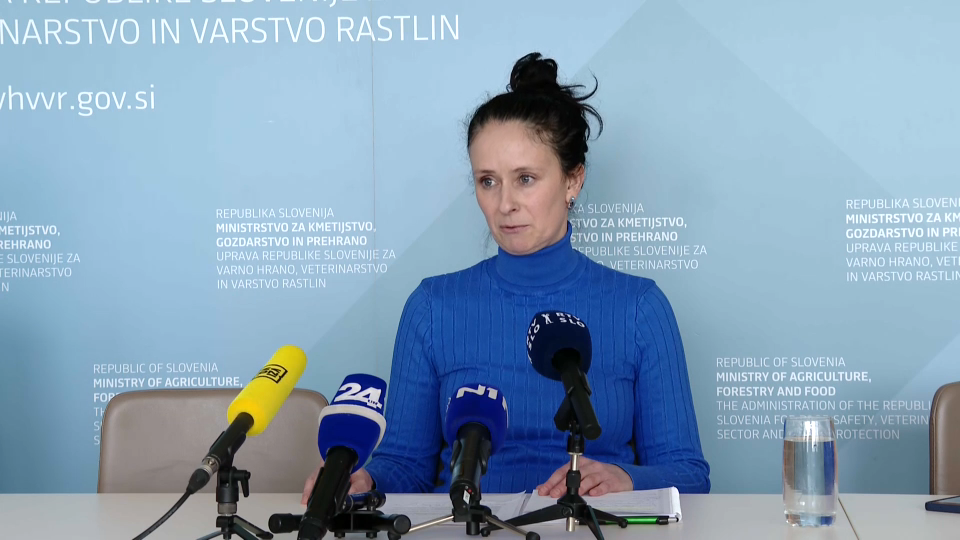 Informacije N1: Po hekerskem vdoru odstopila direktorica uprave za varno hrano Vida Znoj