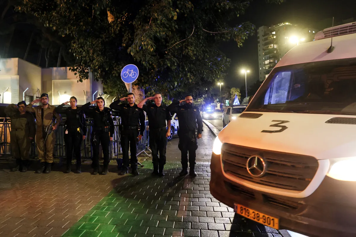 Hamas Izraelu predal še dve trupli talcev