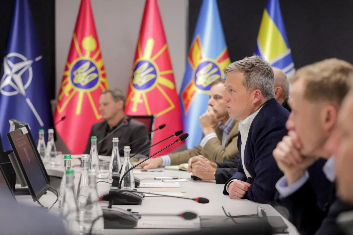 Na mirovne pogovore v Kijev prispela delegacija ameriške vojske