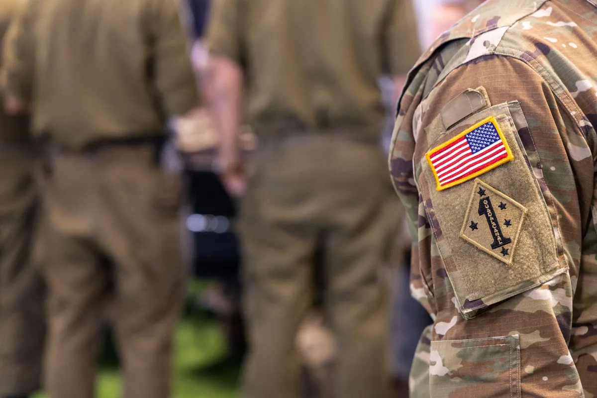 Pentagon proti Iranu pošilja še 5.000 marincev