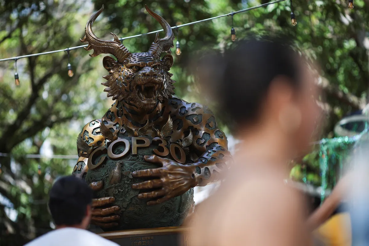 Odzivi na COP30: reševanje podnebne krize kot "neučinkovito pobožno sanjarjenje"