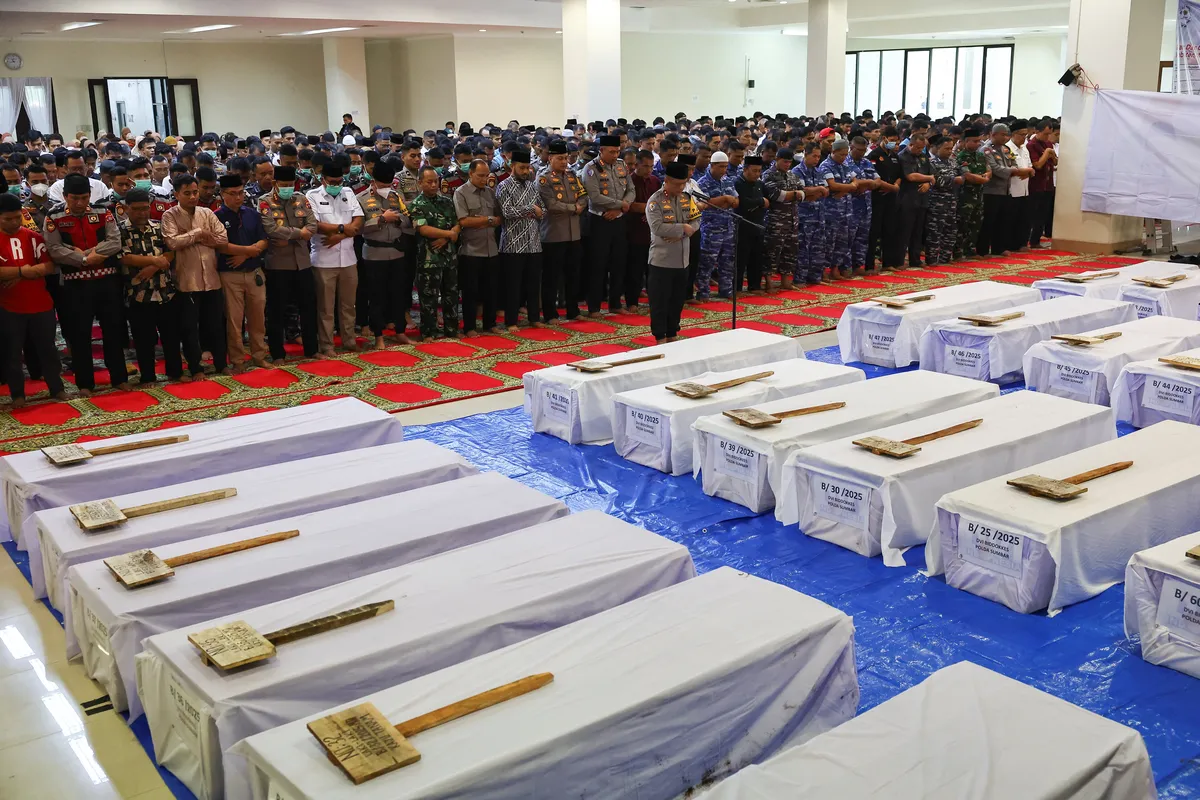 Poplave v Indoneziji terjale več kot tisoč smrtnih žrtev