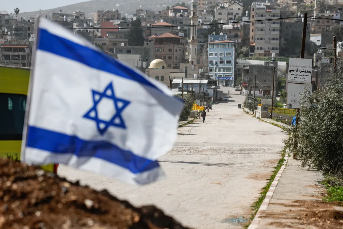 Vrstijo se kritike izraelskih ukrepov na Zahodnem bregu: "To je nevarna eskalacija"