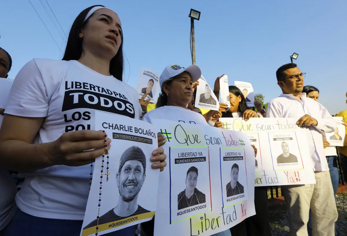 Venezuela odobrila amnestijo za skoraj 400 političnih zapornikov