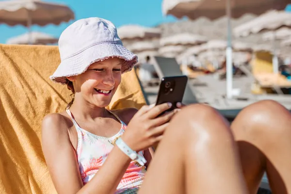 Hči na dopustu uživala, a družino spravila na rob bankrota