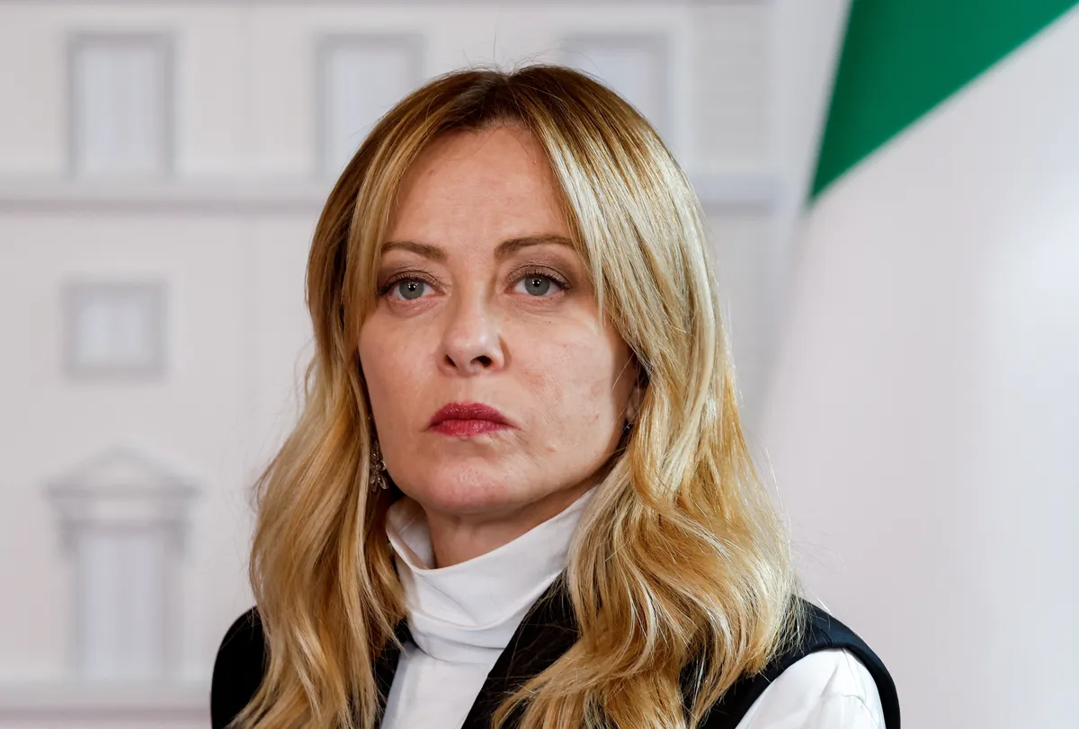 Ruski voditelj v oddaji zmerjal Giorgio Meloni in izzval diplomatski škandal