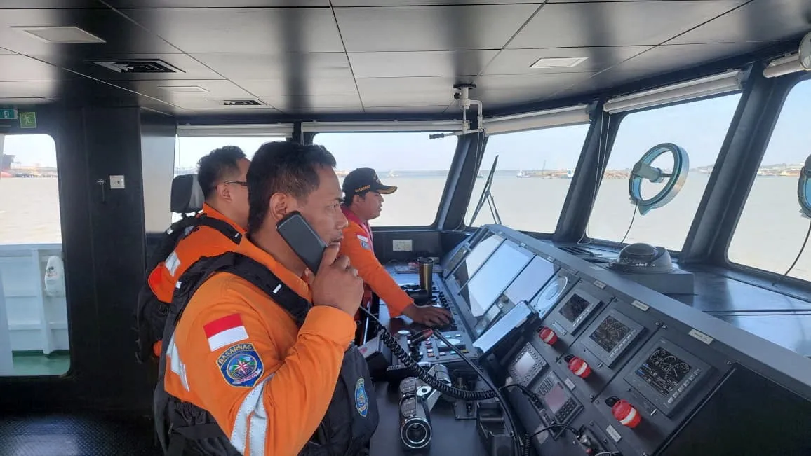 V nesreči trajekta v Indoneziji več mrtvih, pogrešajo še vsaj 120 ljudi