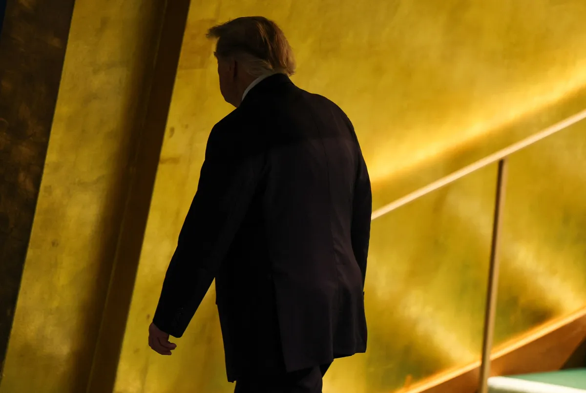 Trump zagrozil Iranu z uničenjem, ob tem znova napovedal skorajšnji konec vojne v Ukrajini