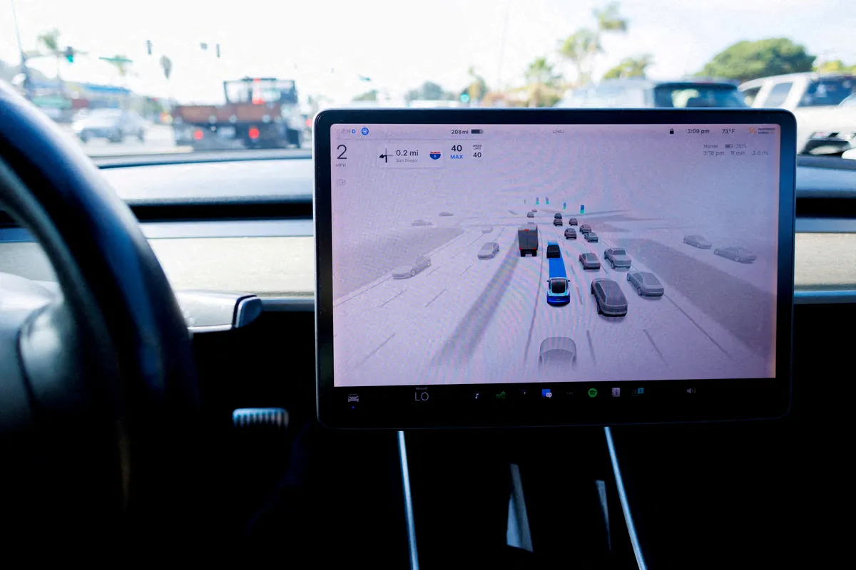 Uradna napoved: Tesla v Sloveniji s funkcijo avtonomne vožnje