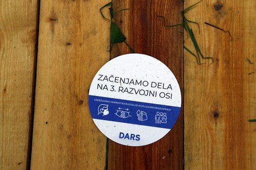 tretja, razvojna, os, gradnja