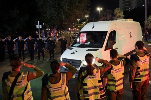 V torek zvečer iz Gaze pripeljali še štiri trupla ubitih izraelskih talcev