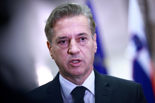 Premier Robert Golob