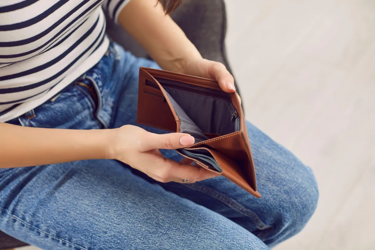 Čaka jih finančni stres: tri znamenja bodo konec leta občutila močne izgube