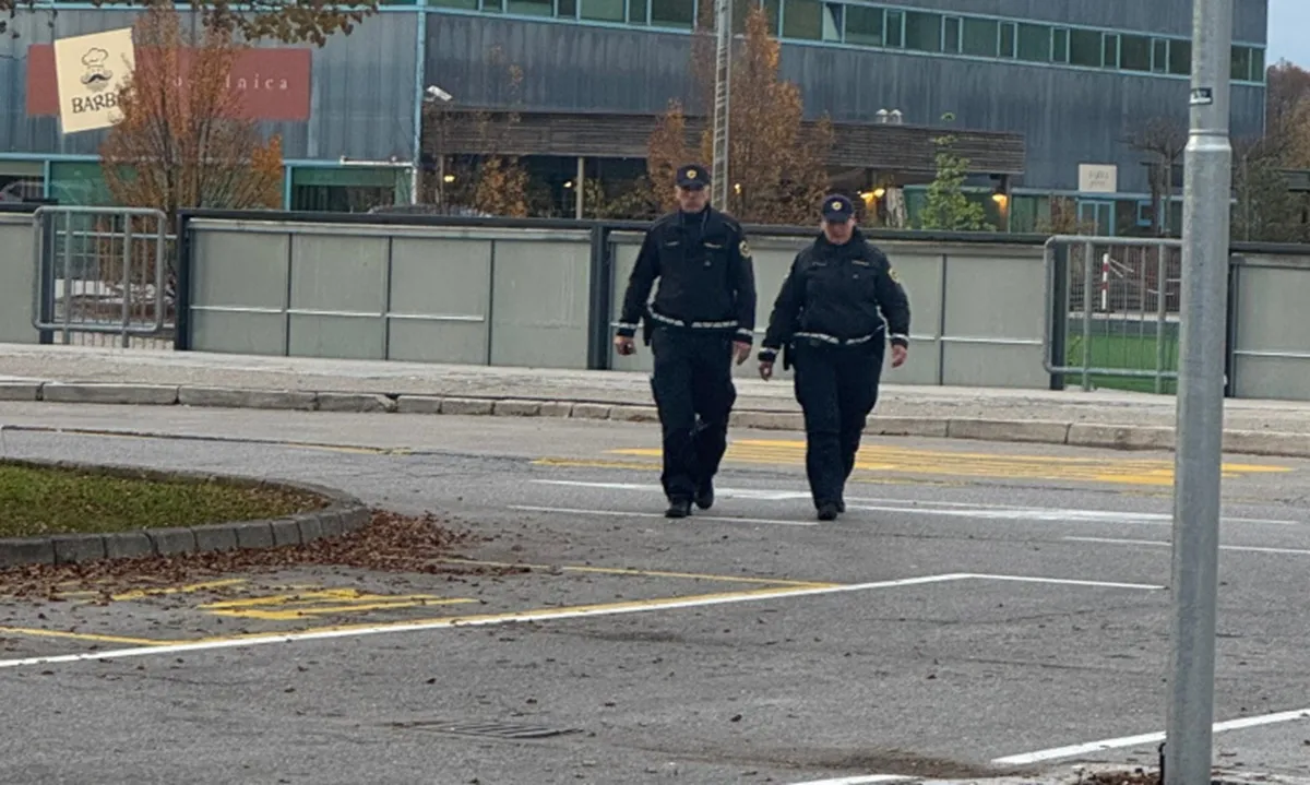 Koordinacijo policijskih okrepitev v Novem mestu prevzema centrala v Ljubljani