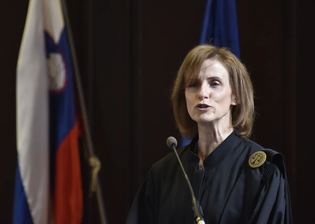 Mandat ustavne sodnice nastopila Nina Betetto