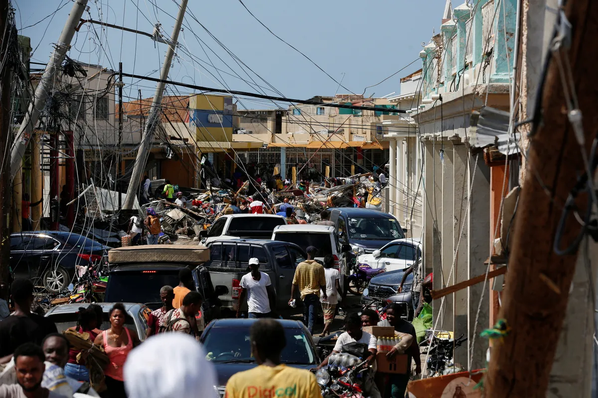 Orkan Melissa se je umiril, število smrtnih žrtev pa še narašča