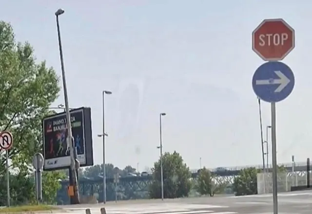 Prizor s ceste v BiH nasmejal: "To se lahko zgodi samo na Balkanu"