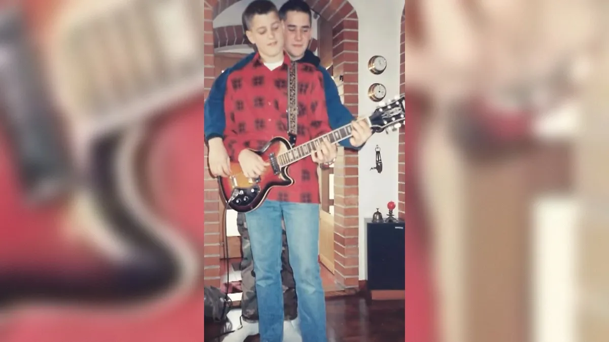 Prepoznate priljubljena slovenska brata? Eden je imel zelo poseben vzdevek