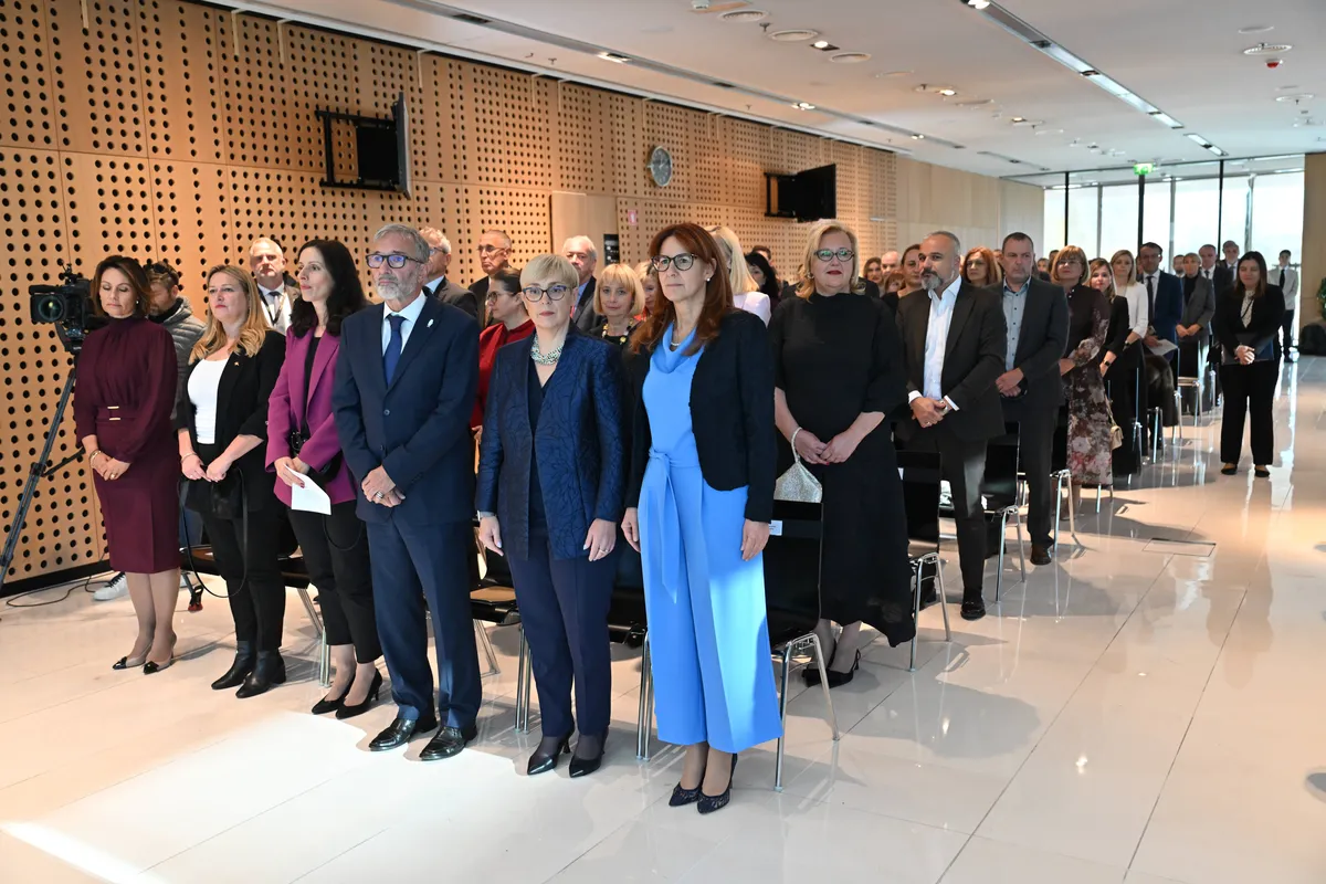 Sodniki in tožilci kritični do Šutarjevega zakona: Določene ukrepe bi razveljavil že vratar