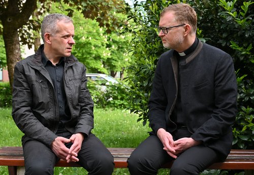 Janez Cerar, Dovolj je, Hans Zollner