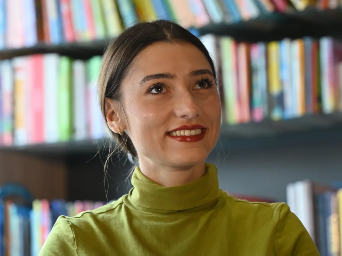 Igralka Zala Djurić pričakuje otroka