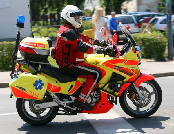 Nekdanji reševalec motorist po tragični nesreči: V dirki za življenje si pogosto na meji