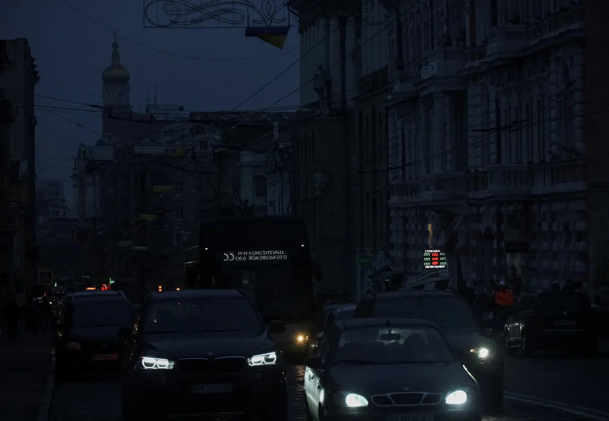 Milijoni v Ukrajini zaradi ruskih napadov tudi danes verjetno brez elektrike