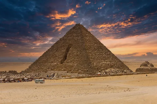 Arheologi v piramido spustili robota in osupli: naleteli na prizore, ki bi lahko spremenili zgodovino