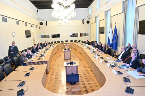 Srečanje županov jugovzhodne Slovenije s premierjem Golobom