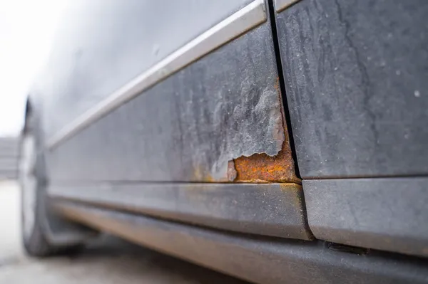 Kako preprečiti nastanek rje na avtomobilu in odstraniti obstoječo