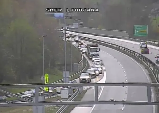 Štajerska avtocesta proti Mariboru znova odprta, a zastoji ostajajo