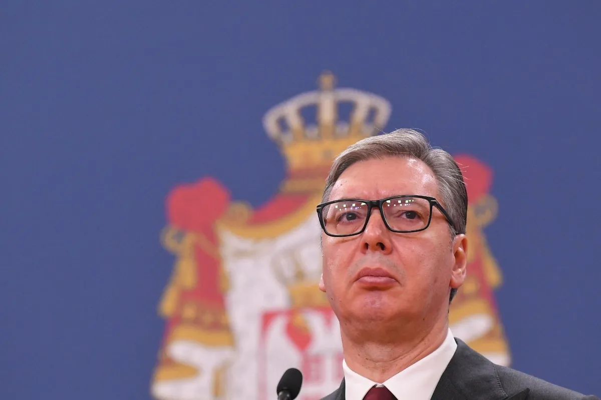 Srbski predsednik Vučić ovaden zaradi domnevne vpletenosti v "sarajevski safari"