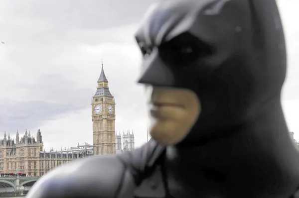 Znanstveniki so raziskali: Če je zraven Batman, so ljudje veliko bolj prijazni