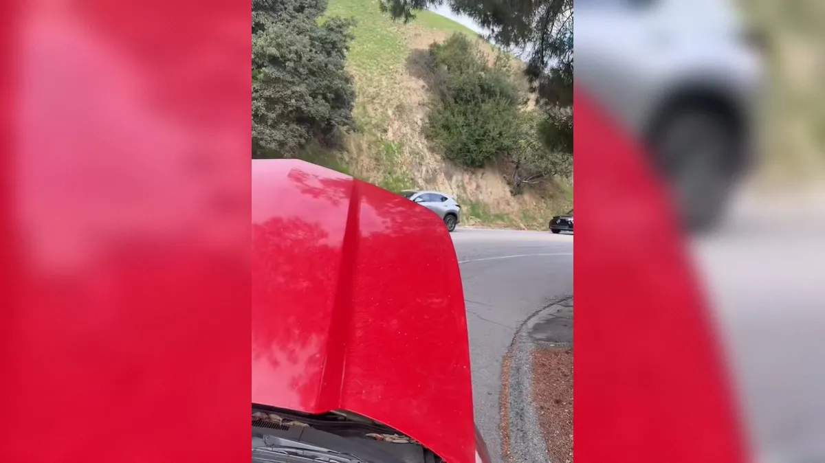 Pokvaril se mu je avto, nato je ustavil svetovni zvezdnik