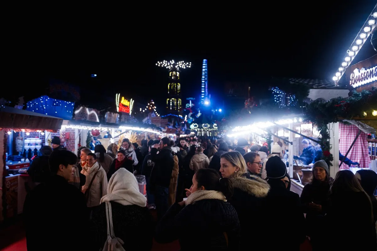 Kako je videti advent v Parizu: mnogi obiskovalci razočarani