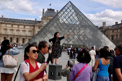 Louvre