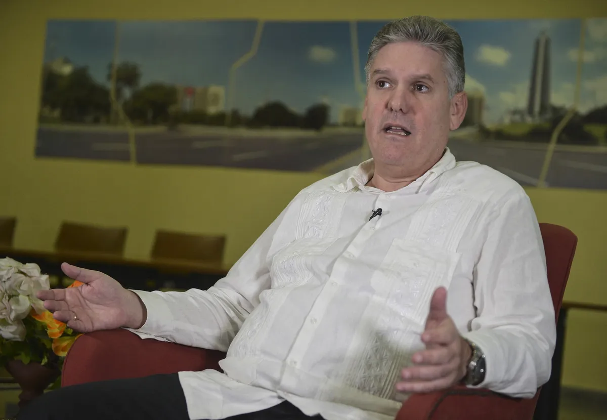 Nekdanjega ministra Kube zaradi vohunjenja obsodili na dosmrtni zapor